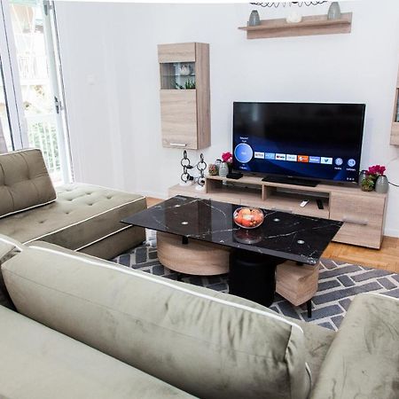 Elegant Apt In Kifisia! Apartment Athens Luaran gambar